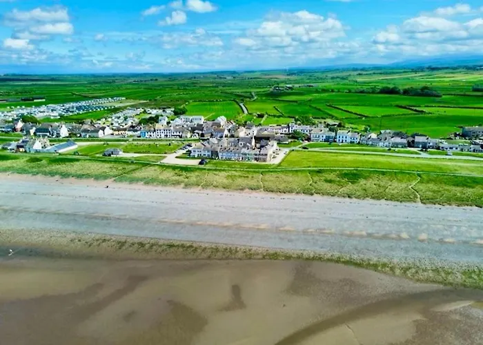 Beautiful Front بيت للعطل *