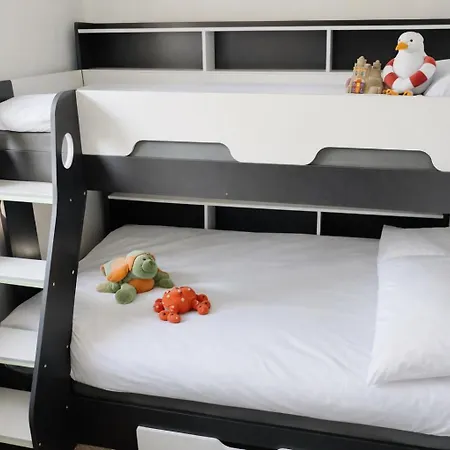 Beautiful Front * Allonby